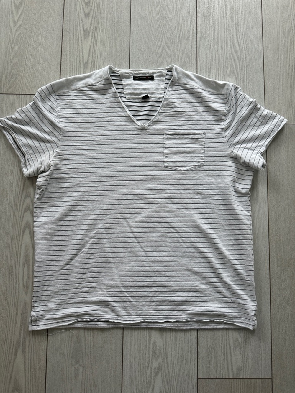 John Varvatos Light Gray Striped V-Neck Pocket Tee Large